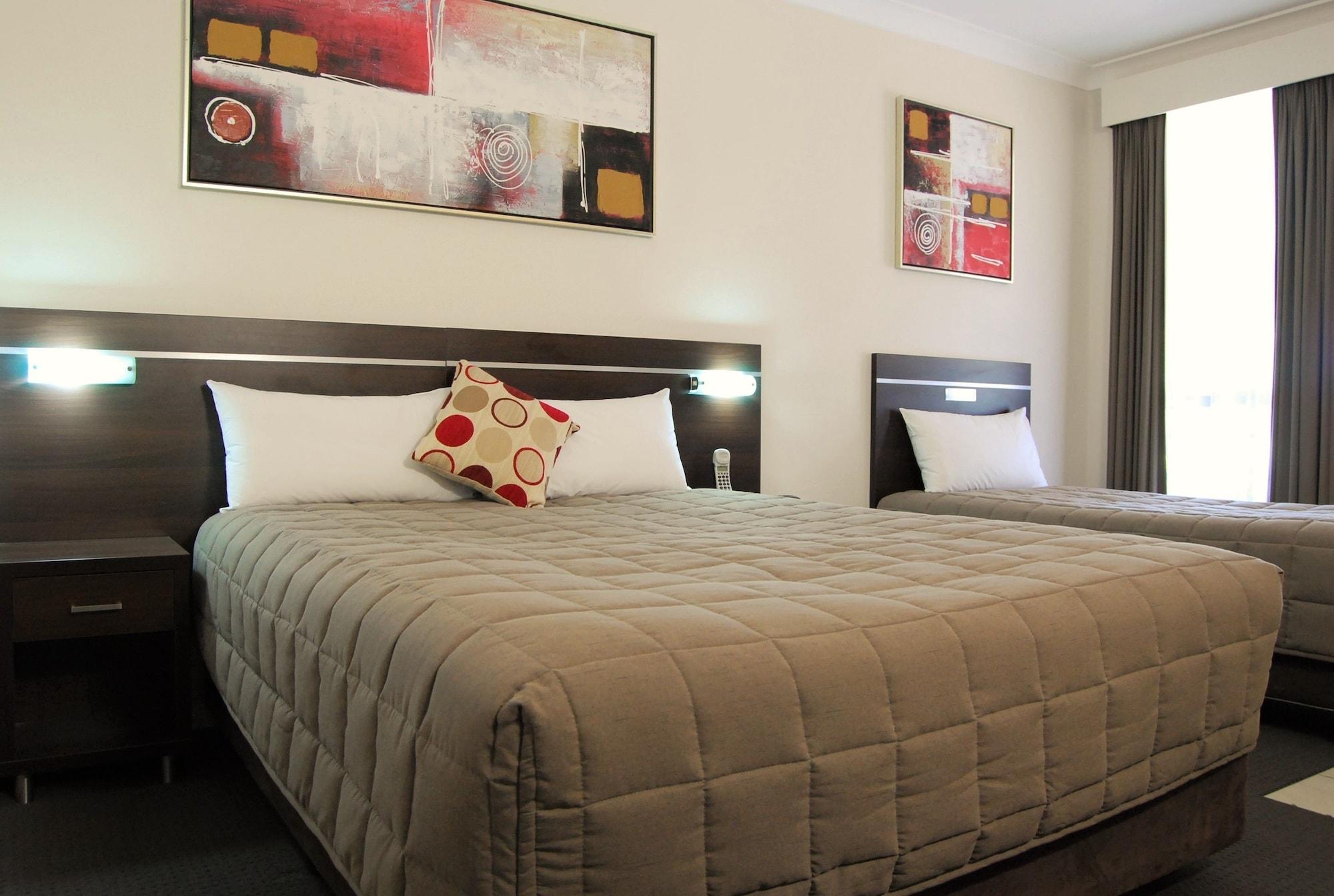 Golden West Motor Inn Dubbo Bagian luar foto