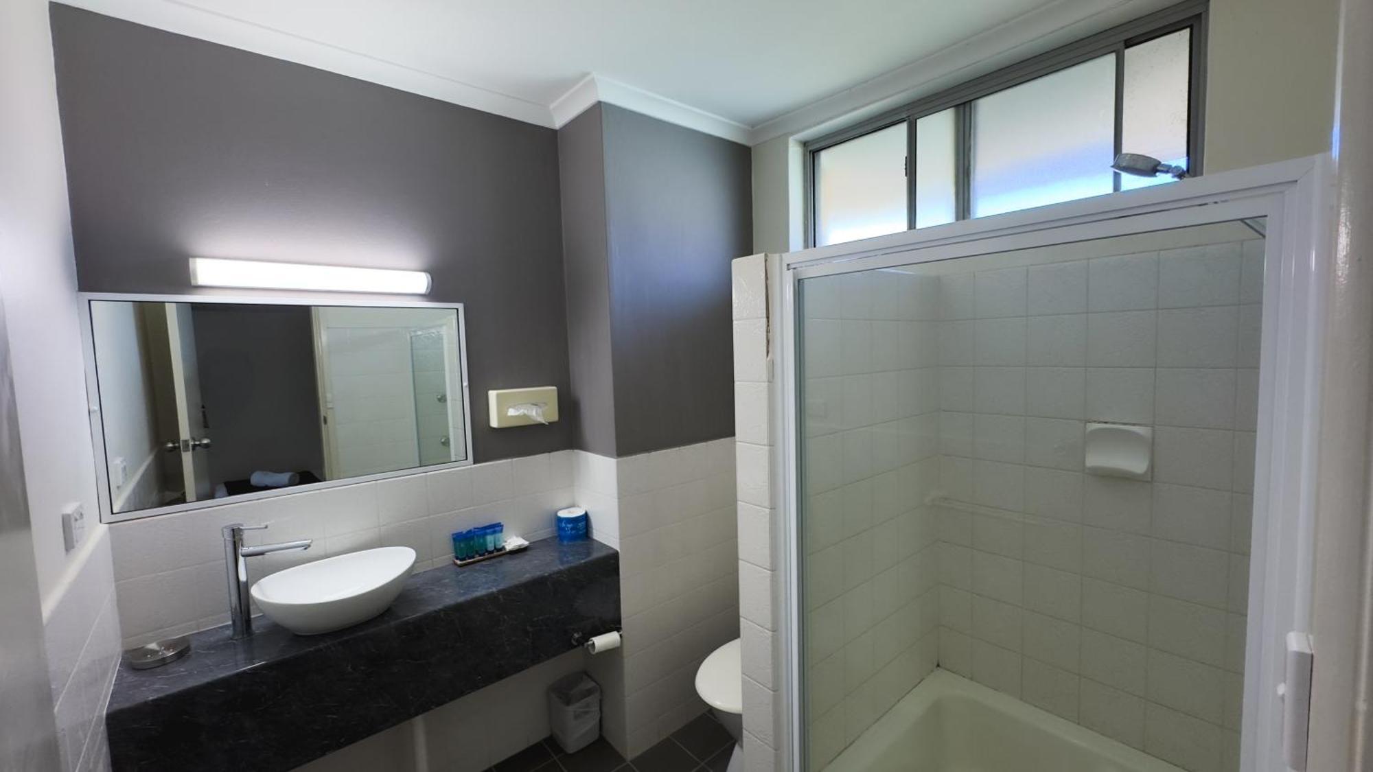 Golden West Motor Inn Dubbo Bagian luar foto