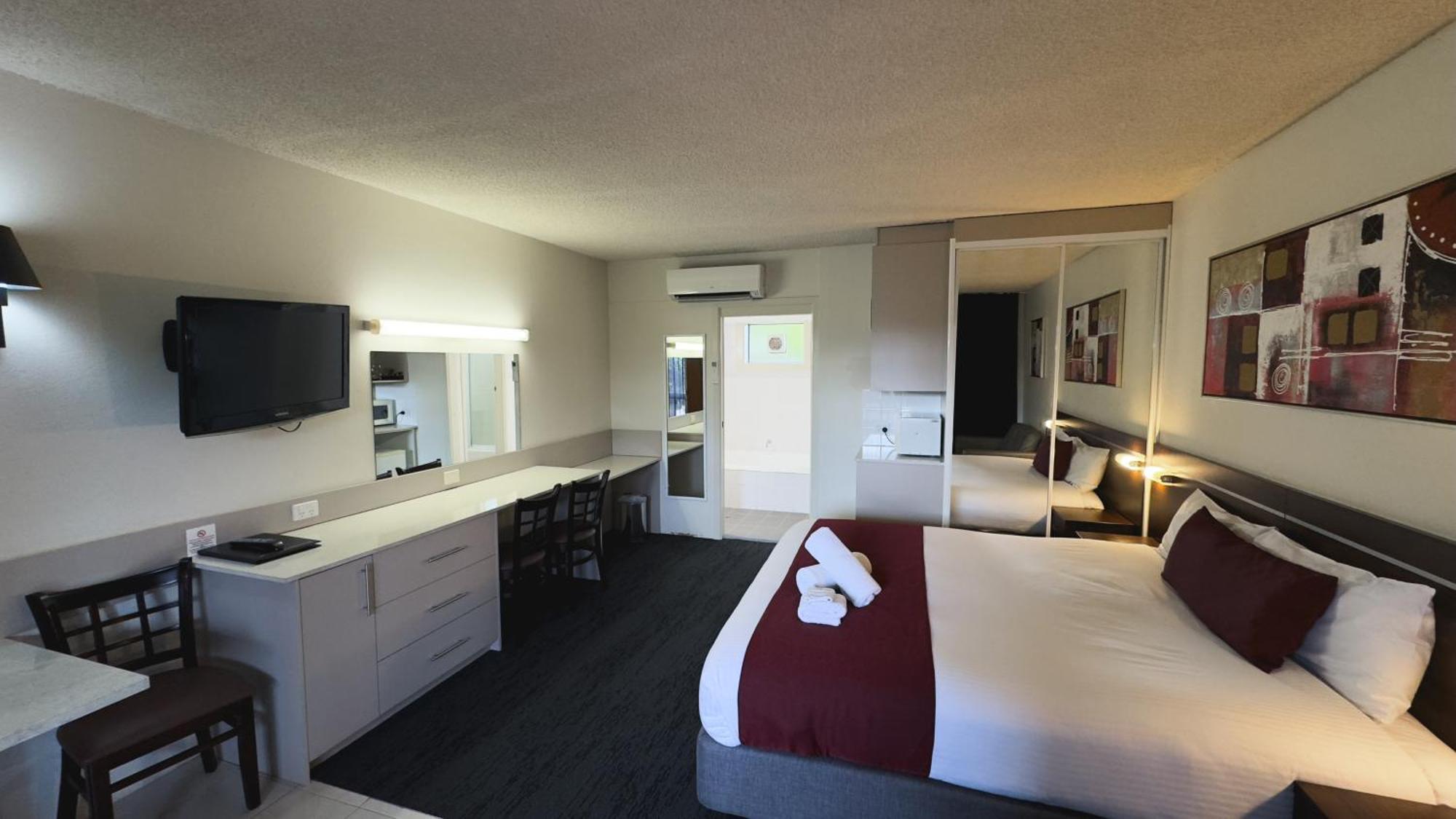 Golden West Motor Inn Dubbo Bagian luar foto