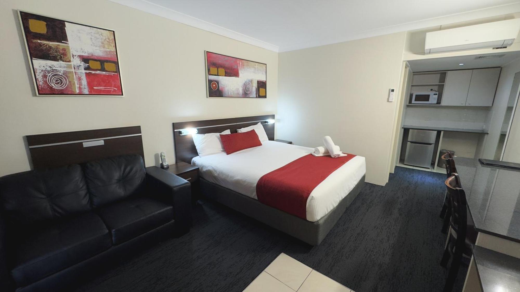 Golden West Motor Inn Dubbo Bagian luar foto