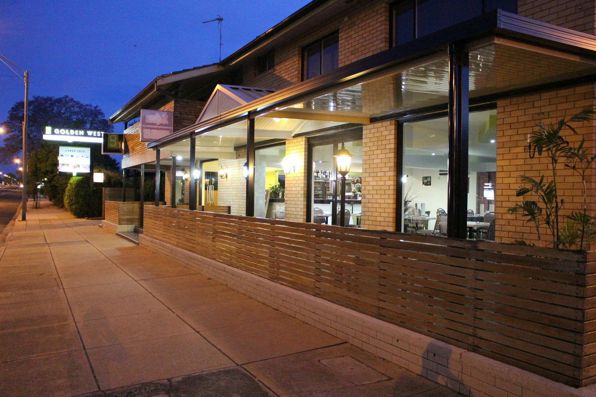 Golden West Motor Inn Dubbo Bagian luar foto